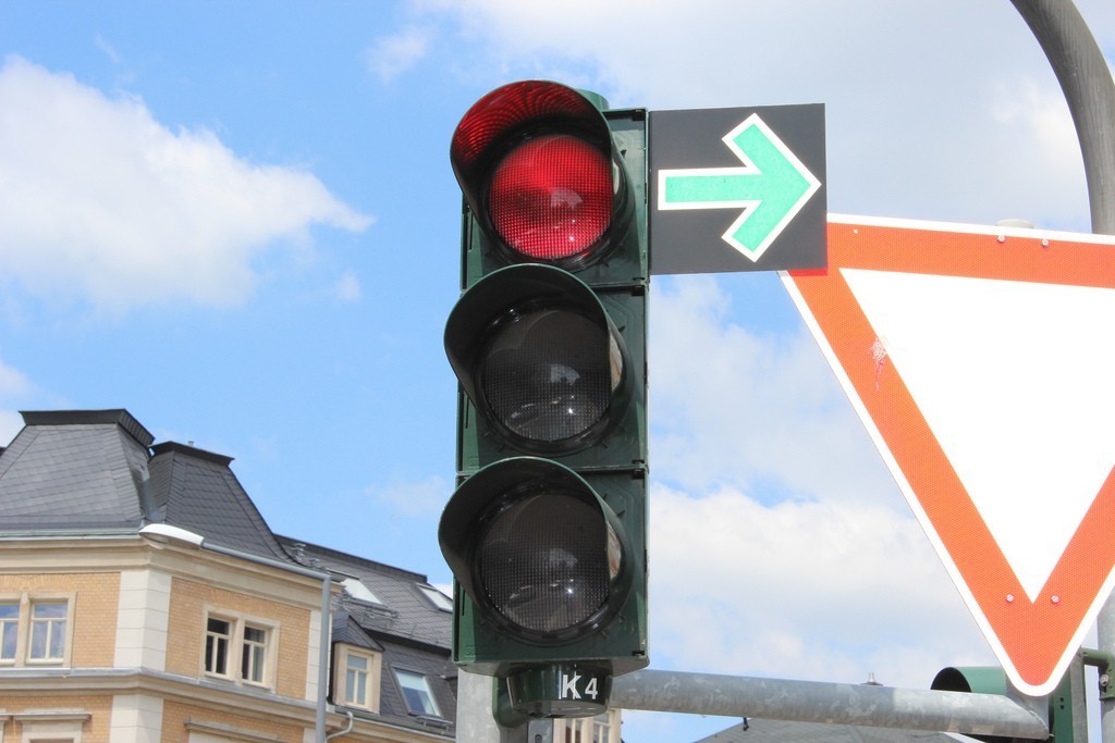 Einfacher Rotlichtverstoß trotzdem Fahrverbot bei